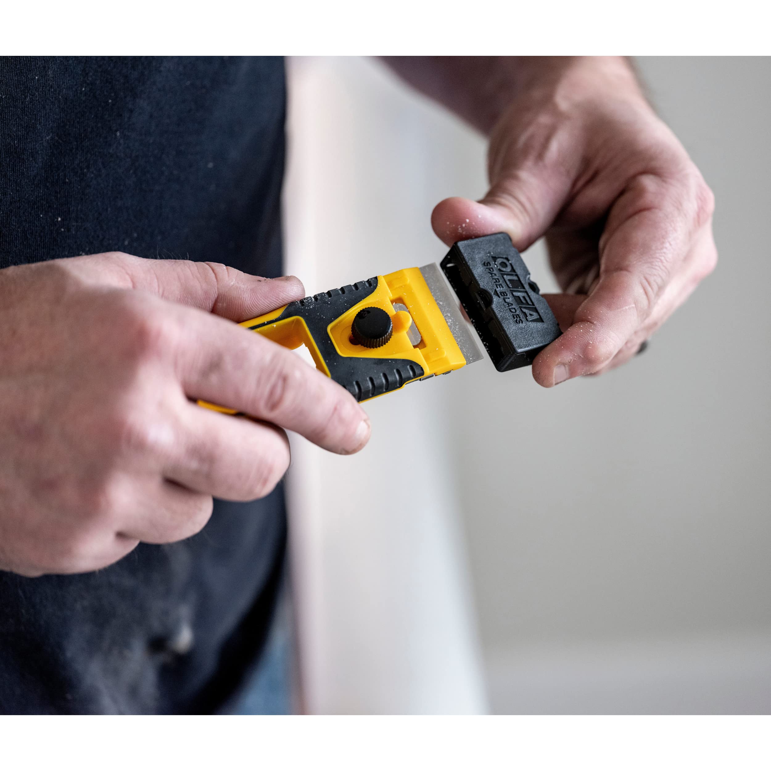 OLFA 40mm Mini Razor Scraper (GSR-2) - Stainless Steel Tool With 6 Blades & Reinforced Handle for Glass, Paint, Floors - Replacement Blades: OLFA 40mm GSB-2S/6B & 120mm GSB-1S - Image 5