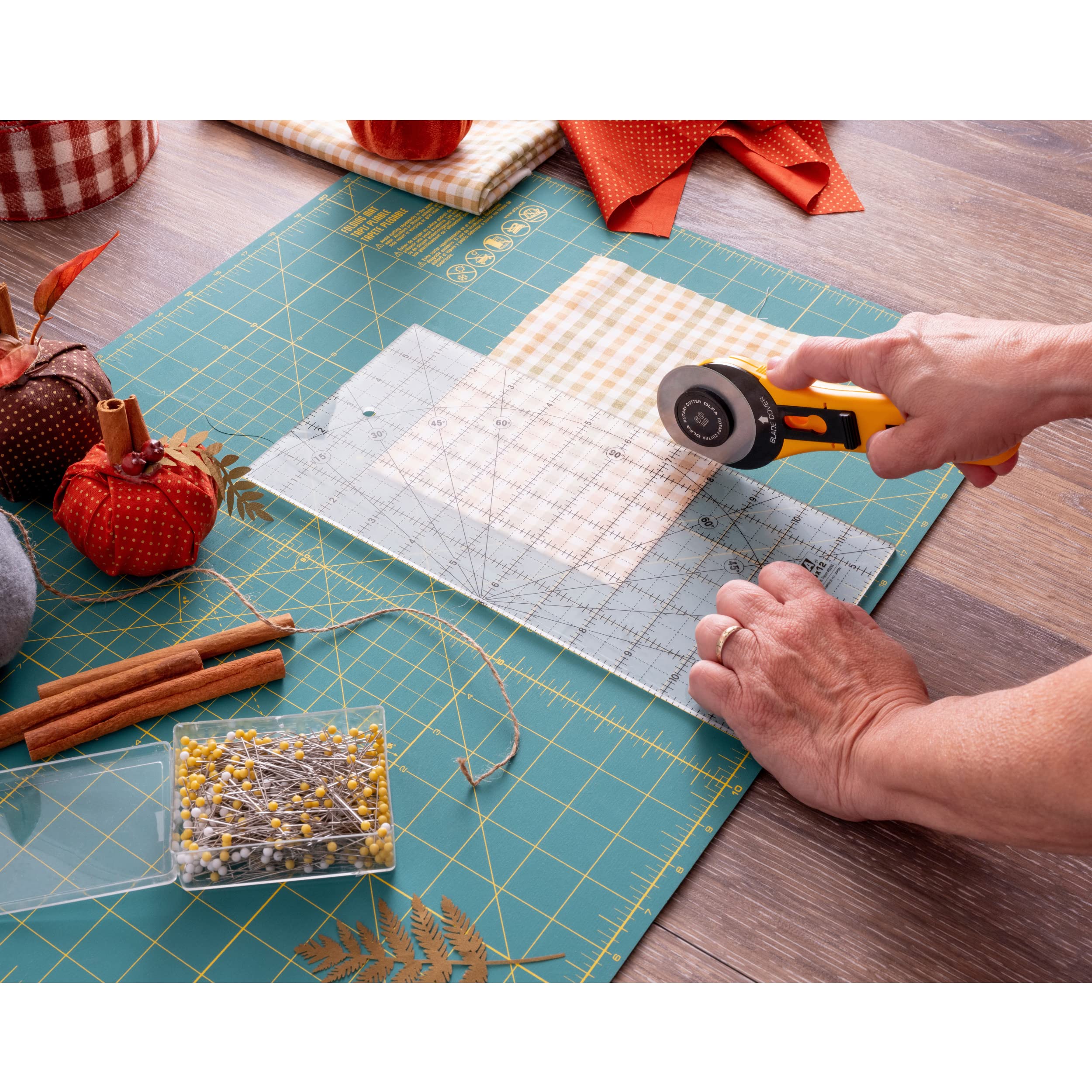 OLFA 60mm Straight Handle Rotary Cutter (RTY-3/G) - Rotary Fabric Cutter w/Blade Cover for Crafts, Sewing, Quilting, Replacement Blade: OLFA RB60-1 - Image 5