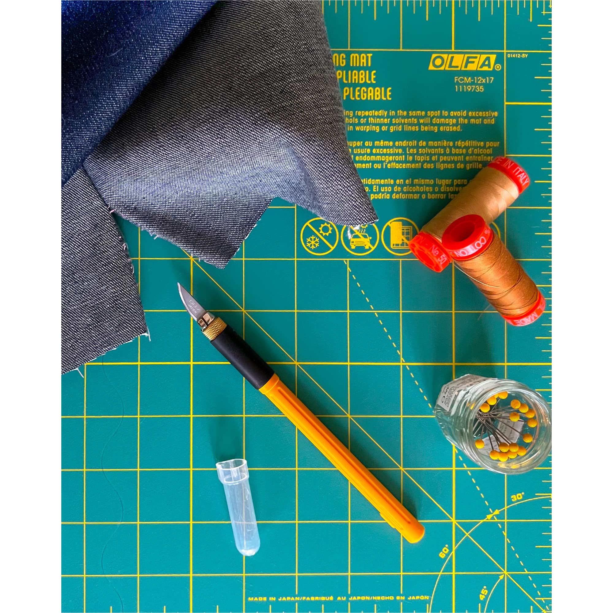 OLFA Graphic Art Knife Set (AK-4) - Precision Hobby Craft Knife Kit (1 Knife & 4 Blades) w/Cushioned Grip, Replacement Blades: OLFA KB, KB4-F/5, KB4-NS/3, KB4-R/5, KB4-S/5, KB4-WS/3 Art Blades - Image 3